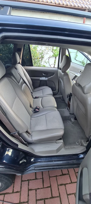 Volvo XC90 D5 AWD 7 locuri, Automat, Legendar, Siguranță maximă! - imagine 7