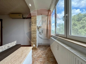 Apartament cu 2 camere și 2 balcoane de închiriat - zona Podgoria - imagine 12