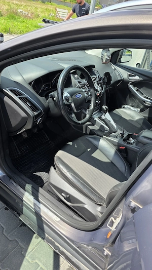 Ford Focus Titanium - imagine 5