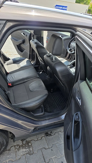 Ford Focus Titanium - imagine 3