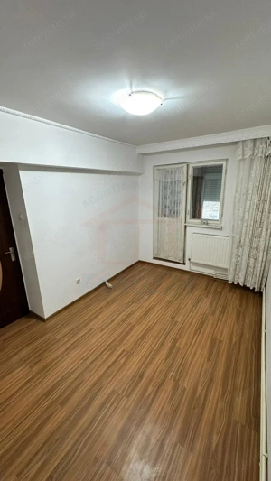 Vanzare Apartament cu 2 camere, zona Micro 13B, etaj 2, pret 63.000 E