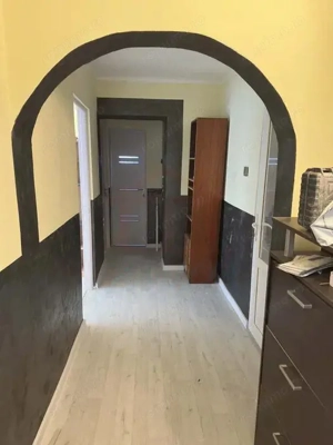 Vanzare apartament cu 3 camere, zona Micro 18, suprafata 76 mp. - imagine 4