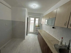 Vanzare apartament cu 3 camere, zona Micro 18, suprafata 76 mp.