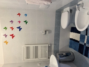 Apartament 3 camere, două terase , două băi, 61 m pătrați utili  - imagine 8