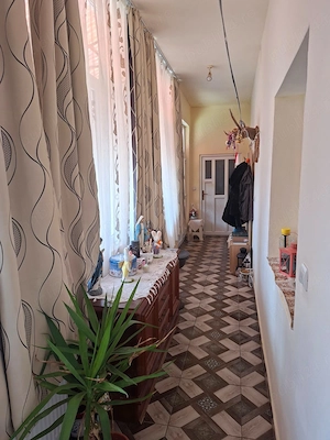 Casă de vânzare în Saravale, județul Timiș   teren 1700 mp - imagine 6