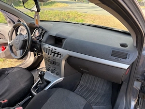 Opel Astra H 1.6 - imagine 7