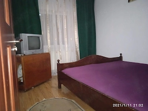Inchiriez apartament in zona centrala - imagine 4