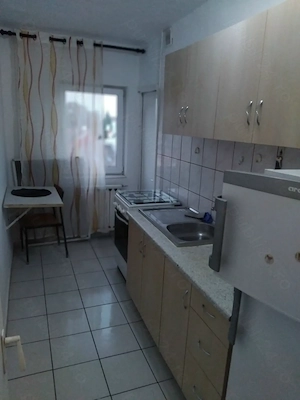Propietar inchiriez ap. 1 camera 250 euro - imagine 4