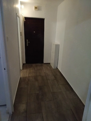 Propietar inchiriez ap. 1 camera 250 euro