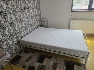 Vand pat metalic si saltea de 140 200