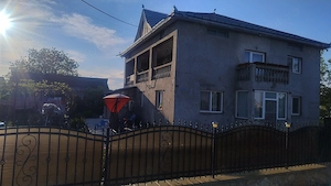 Casă de vânzare cu etaj - imagine 4