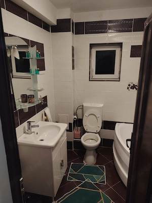 Închiriez apartament str. Stejarului Floresti - imagine 2