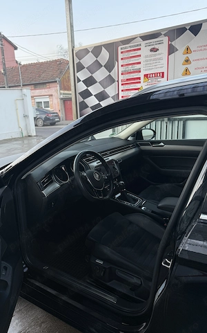 Volkswagen Passat B8 Variant (2019) - 2.0 TDI 150 CP - Deep Black Pearl - imagine 5