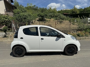 Vand Citroen C1 2011 -1.0, benzina, 68 CP, foarte economica, ideala pentru oras - imagine 4