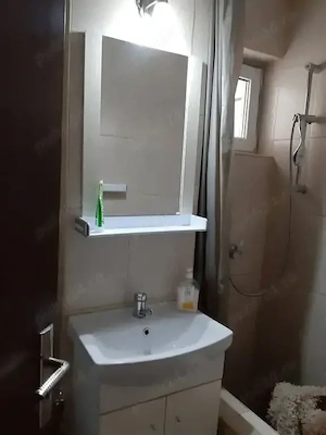 Apartament 2 camere decomandat de închiriat   Str. Iza, Rogerius, Oradea - imagine 3
