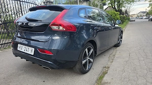 Volvo V40 2.0 D * An 2017 * Cutie Manuala * Euro 6 - imagine 2