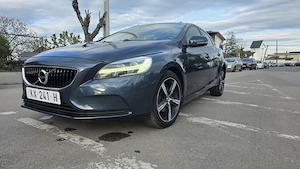 Volvo V40 2.0 D * An 2017 * Cutie Manuala * Euro 6 - imagine 4