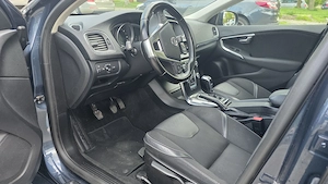 Volvo V40 2.0 D * An 2017 * Cutie Manuala * Euro 6 - imagine 6