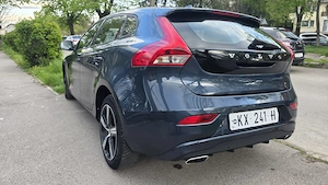 Volvo V40 2.0 D * An 2017 * Cutie Manuala * Euro 6 - imagine 3