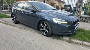 Volvo V40 2.0 D * An 2017 * Cutie Manuala * Euro 6 - imagine 7