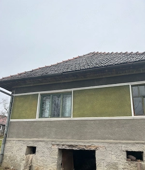Vând casă și terenul aferent de 2 hectare intravilan