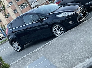 Vând Ford Fiesta 1.4 an 2009