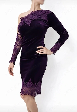 Rochie elegantă catifea mov închis cu dantelă   croi asimetric, făcută la comandă 