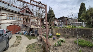 Proprietar, vând casă si vatra de stupina in Șendrești, com. Motoșeni, jud. Bacău. - imagine 6