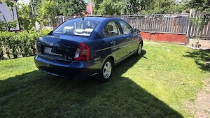 Hyundai accent - imagine 3