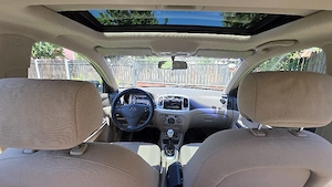 Hyundai accent - imagine 2
