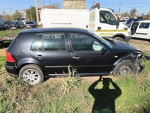 Volkswagen Golf IV 1.9 TDI pentru dezmembrare. - imagine 2