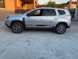 Dacia Duster 2018 capacite  1461  - imagine 2