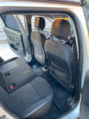 Dacia Duster 2018 capacite  1461  - imagine 4
