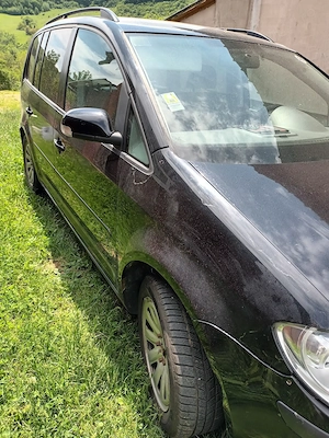 Vând VW Touran motor 1.9 TDI din 2008 culoare  negru - imagine 3