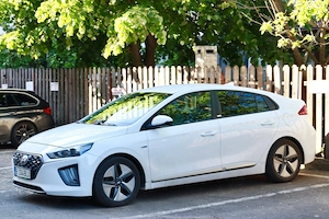 Vand Hyundai Ioniq Hybrid  - imagine 9