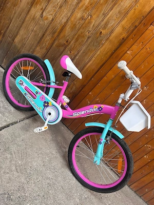 Vând doua biciclete pentru copii in stare foarte buna, aproape noi