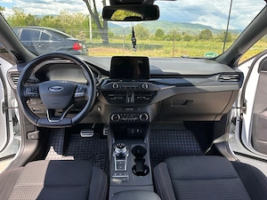Proprietar vand Ford Focus Turnier 2.0 diesel, Adblue, ST-Line, automata  - imagine 4