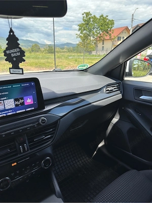 Proprietar vand Ford Focus Turnier 2.0 diesel, Adblue, ST-Line, automata  - imagine 5
