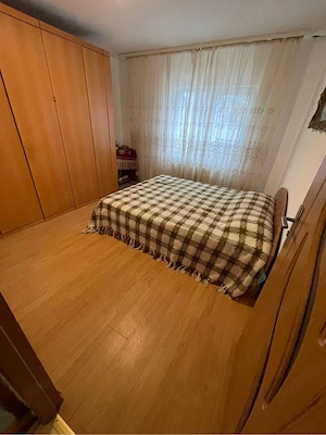 vand apartament cu 3 camere - imagine 5
