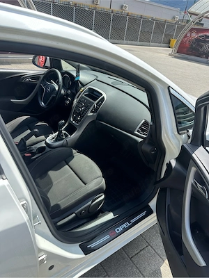 Opel Astra J 2014  - imagine 3