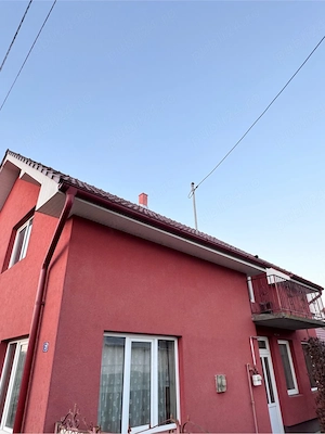 Casa cu mansarda si gradina 