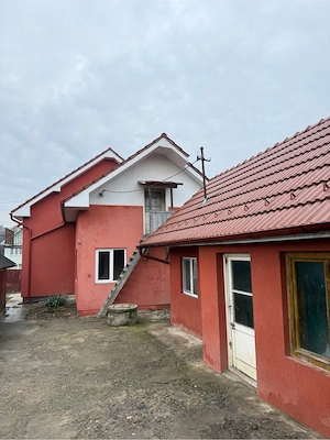 Casa cu mansarda si gradina  - imagine 6
