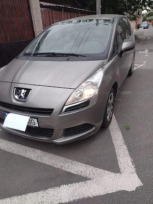 Peugeot 5008, an 2011, motorizare 1.6 HDi, 112 CP, 7 locuri, 103.336 km, ITP valabil 31.07.2026 - imagine 2