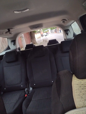Peugeot 5008, an 2011, motorizare 1.6 HDi, 112 CP, 7 locuri, 103.336 km, ITP valabil 31.07.2026 - imagine 7