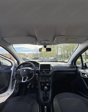 Peugeot 208, 2018, manual, 1.2 benzina - imagine 4