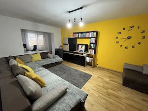 Proprietar, vând apartament 3 camere decomandat