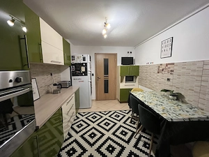 Proprietar, vând apartament 3 camere decomandat - imagine 4