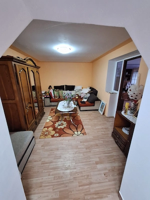 Casa de vanzare frumos renovata in Sepreus, Arad. 2 corpuri de cladire + gradina. Ocupabila imediat. - imagine 5