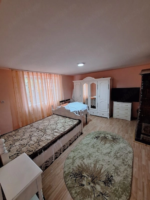 Casa de vanzare frumos renovata in Sepreus, Arad. 2 corpuri de cladire + gradina. Ocupabila imediat. - imagine 8