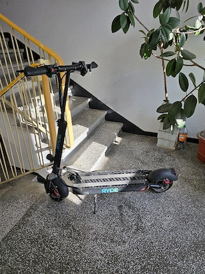 Trotineta electrica pliabila RYDE 600 - seria 10", 600W 52V 18.2Ah, viteza maxima 55km h, autonomie  - imagine 3